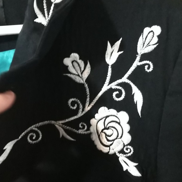 Vintage Embroidered Jacket - Picture 3 of 7